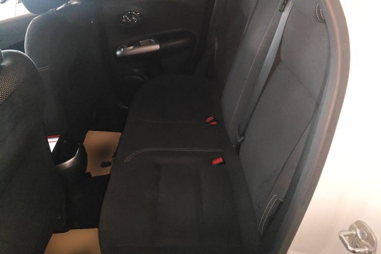 Used Infiniti ESQ 2014 1.6L Spontaneous Edition Left Rear Seat