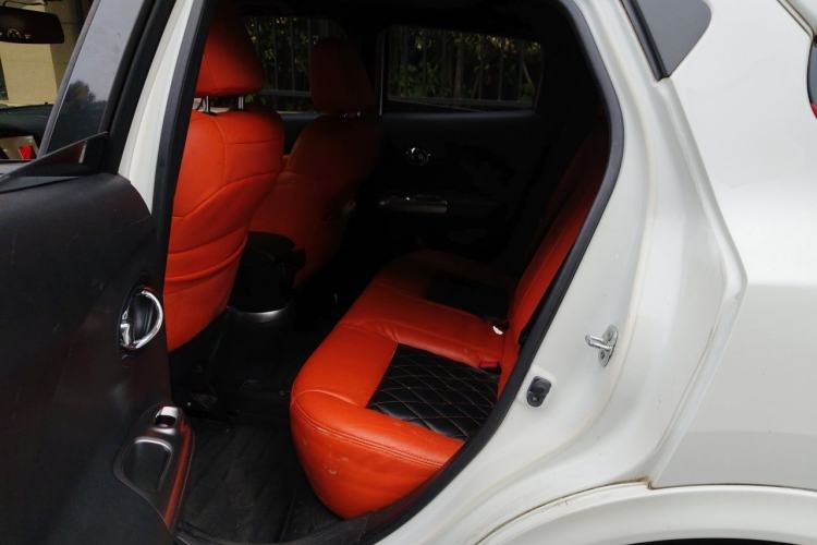 Used Infiniti ESQ 2014 1.6L Spontaneous Edition Left Rear Seat