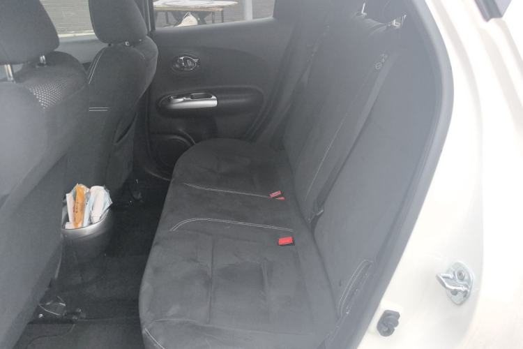 Used Infiniti ESQ 2014 1.6L Spontaneous Edition Left Rear Seat