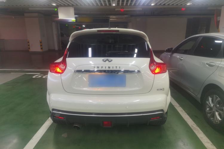 Used Infiniti ESQ 2014 1.6L Spontaneous Edition Rear
