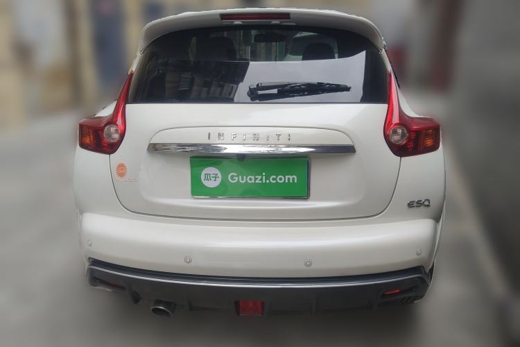 Used Infiniti ESQ 2014 1.6L Spontaneous Edition Rear