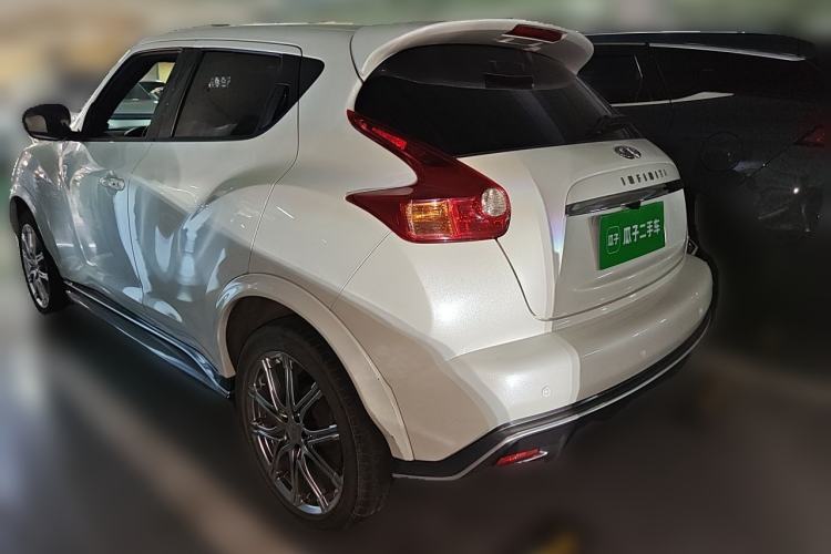 Used Infiniti ESQ 2014 1.6L Luxury Edition Rear Left 45 Deg