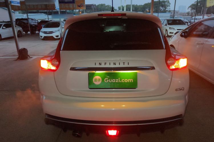 Used Infiniti ESQ 2014 1.6L Spontaneous Edition Rear