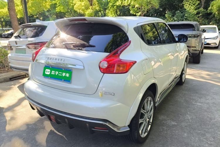 Used Infiniti ESQ 2014 1.6L Spontaneous Edition Rear Right 45 Deg