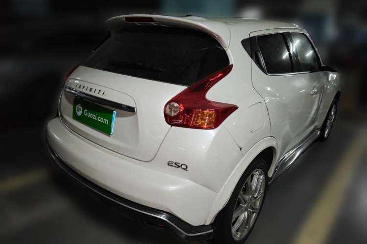 Used Infiniti ESQ 2014 1.6L Spontaneous Edition Rear Right 45 Deg
