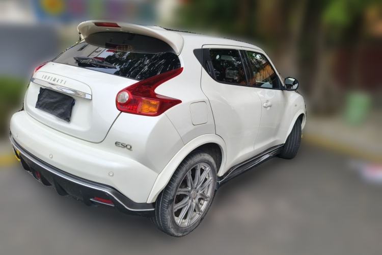 Used Infiniti ESQ 2014 1.6L Spontaneous Edition Rear Right 45 Deg