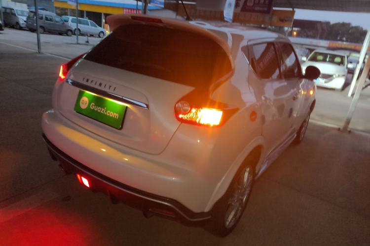 Used Infiniti ESQ 2014 1.6L Spontaneous Edition Rear Right 45 Deg