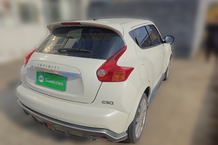 Used Infiniti ESQ 2014 1.6L Spontaneous Edition Rear Right 45 Deg