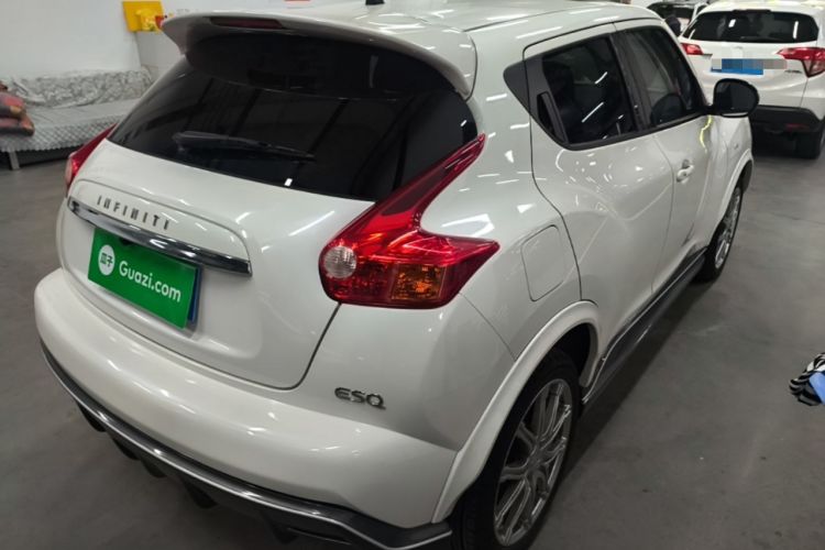 Used Infiniti ESQ 2014 1.6L Spontaneous Edition Rear Right 45 Deg