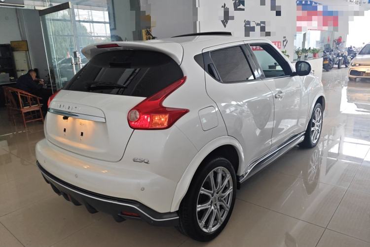 Used Infiniti ESQ 2014 1.6L Spontaneous Edition Rear Right 45 Deg