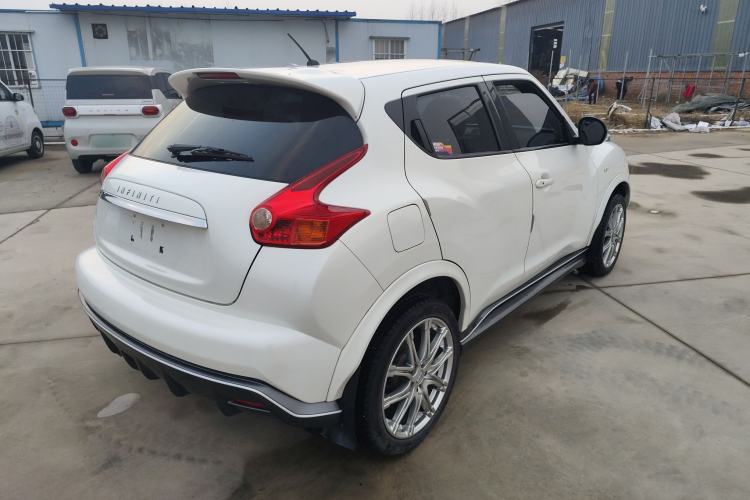 Used Infiniti ESQ 2014 1.6L Luxury Edition Rear Right 45 Deg