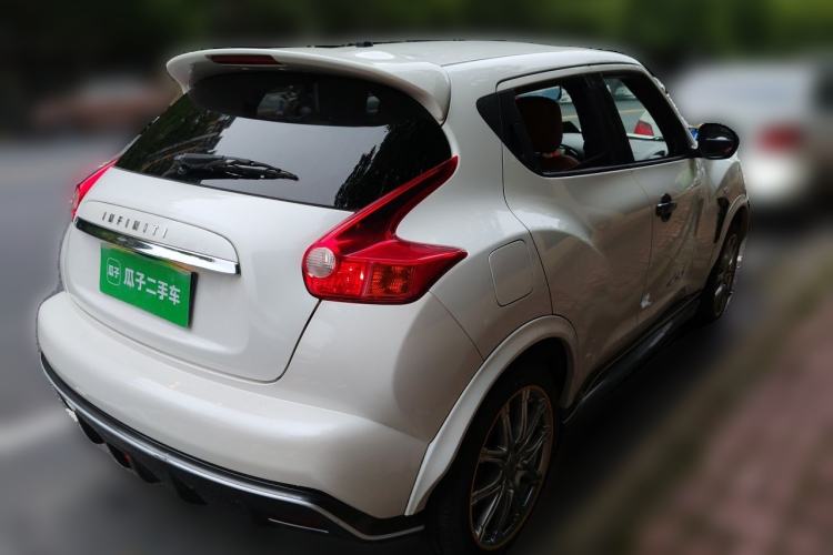 Used Infiniti ESQ 2014 1.6L Spontaneous Edition Rear Right 45 Deg