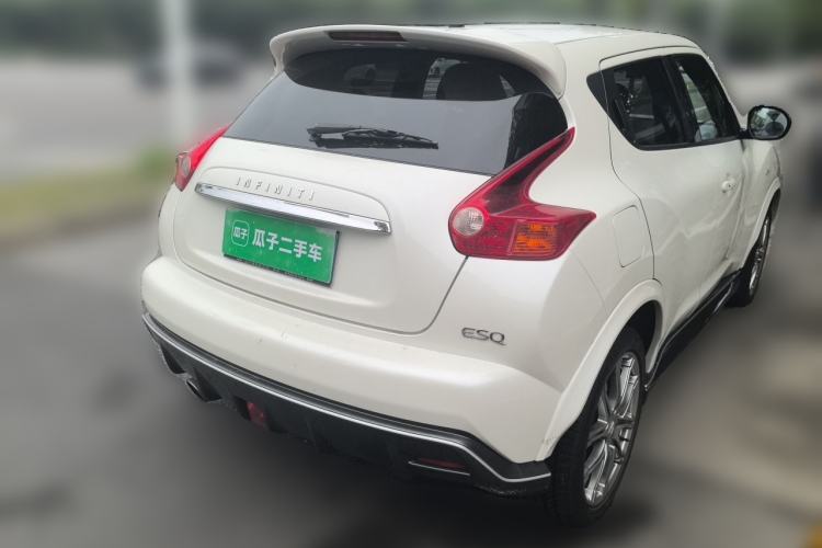 Used Infiniti ESQ 2014 1.6L Spontaneous Edition Rear Right 45 Deg