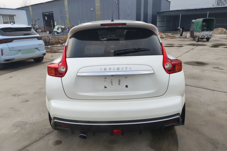 Used Infiniti ESQ 2014 1.6L Luxury Edition Rear
