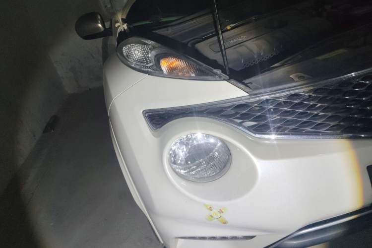 Used Infiniti ESQ 2014 1.6L Spontaneous Edition Right Front Headlight