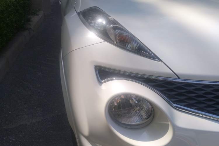 Used Infiniti ESQ 2014 1.6L Spontaneous Edition Right Front Headlight