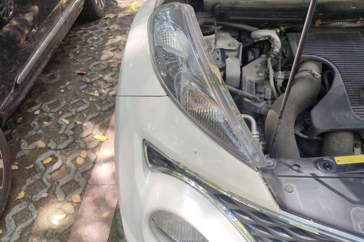 Used Infiniti ESQ 2014 1.6T Dynamic Edition Right Front Headlight