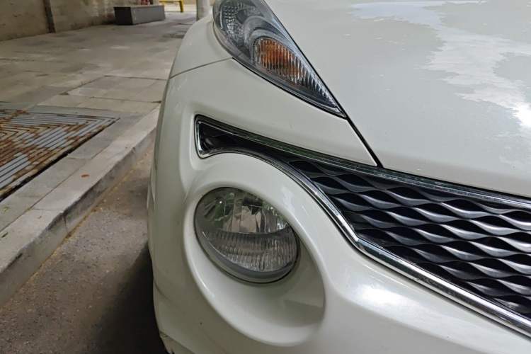 Used Infiniti ESQ 2014 1.6T Dynamic Edition Right Front Headlight