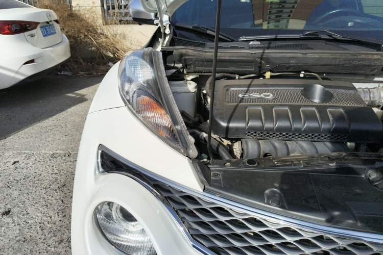 Used Infiniti ESQ 2014 1.6L Spontaneous Edition Right Front Headlight