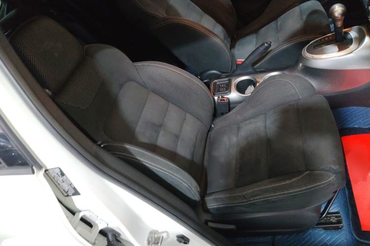 Used Infiniti ESQ 2014 1.6L Spontaneous Edition Right Front Seat