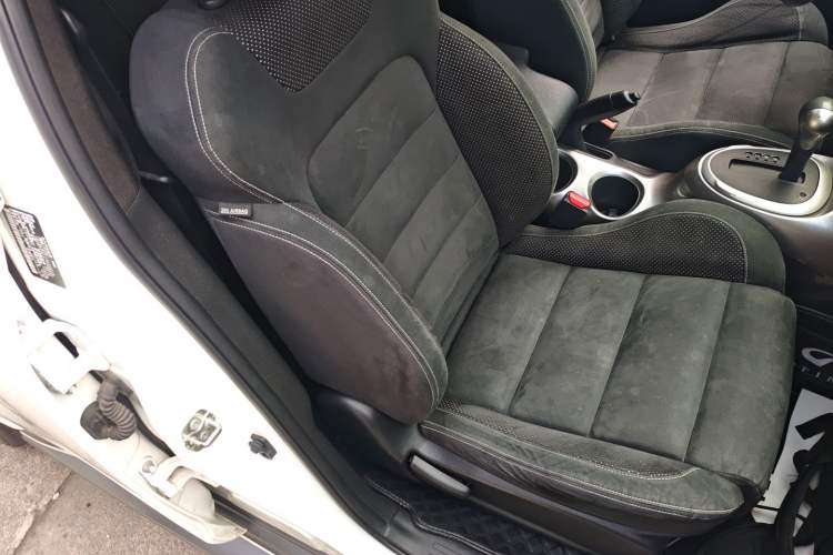 Used Infiniti ESQ 2014 1.6L Spontaneous Edition Right Front Seat