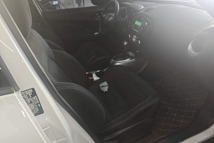 Used Infiniti ESQ 2014 1.6L Spontaneous Edition Right Front Seat