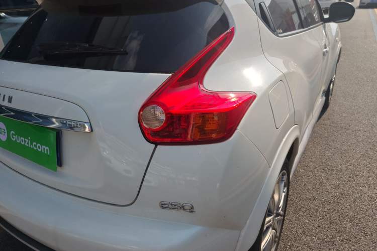Used Infiniti ESQ 2014 1.6L Luxury Edition Right Rear Taillight