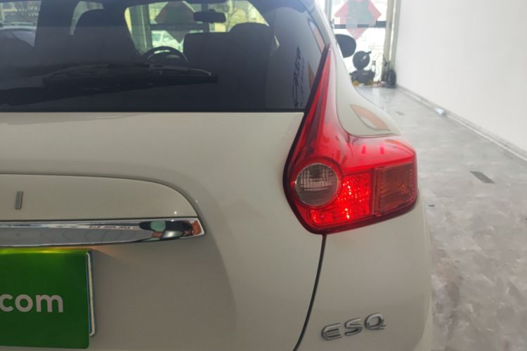 Used Infiniti ESQ 2014 1.6L Spontaneous Edition Right Rear Taillight