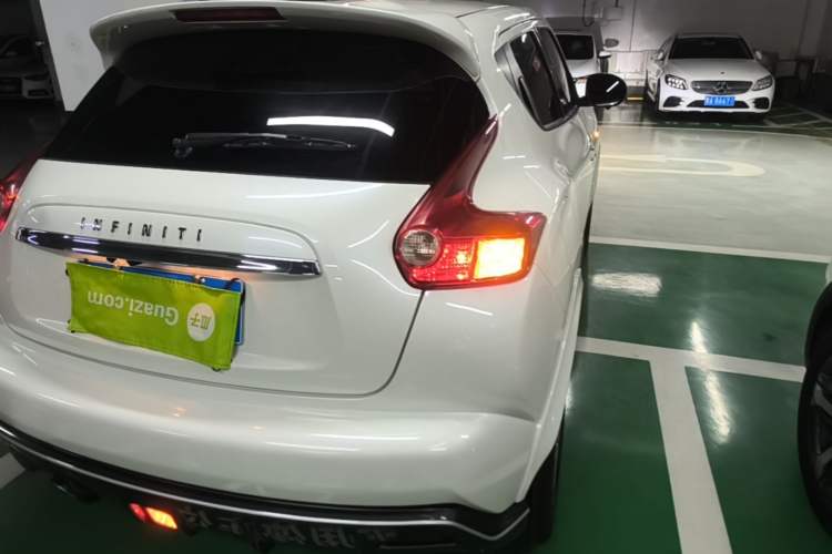Used Infiniti ESQ 2014 1.6L Spontaneous Edition Right Rear Taillight