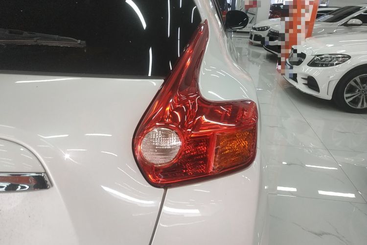 Used Infiniti ESQ 2014 1.6L Spontaneous Edition Right Rear Taillight