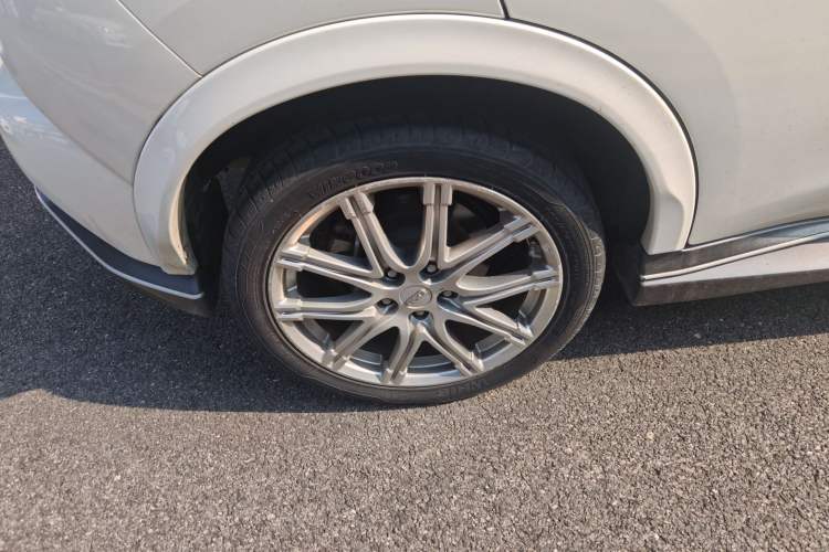Used Infiniti ESQ 2014 1.6L Luxury Edition Right Rear Wheel Hub