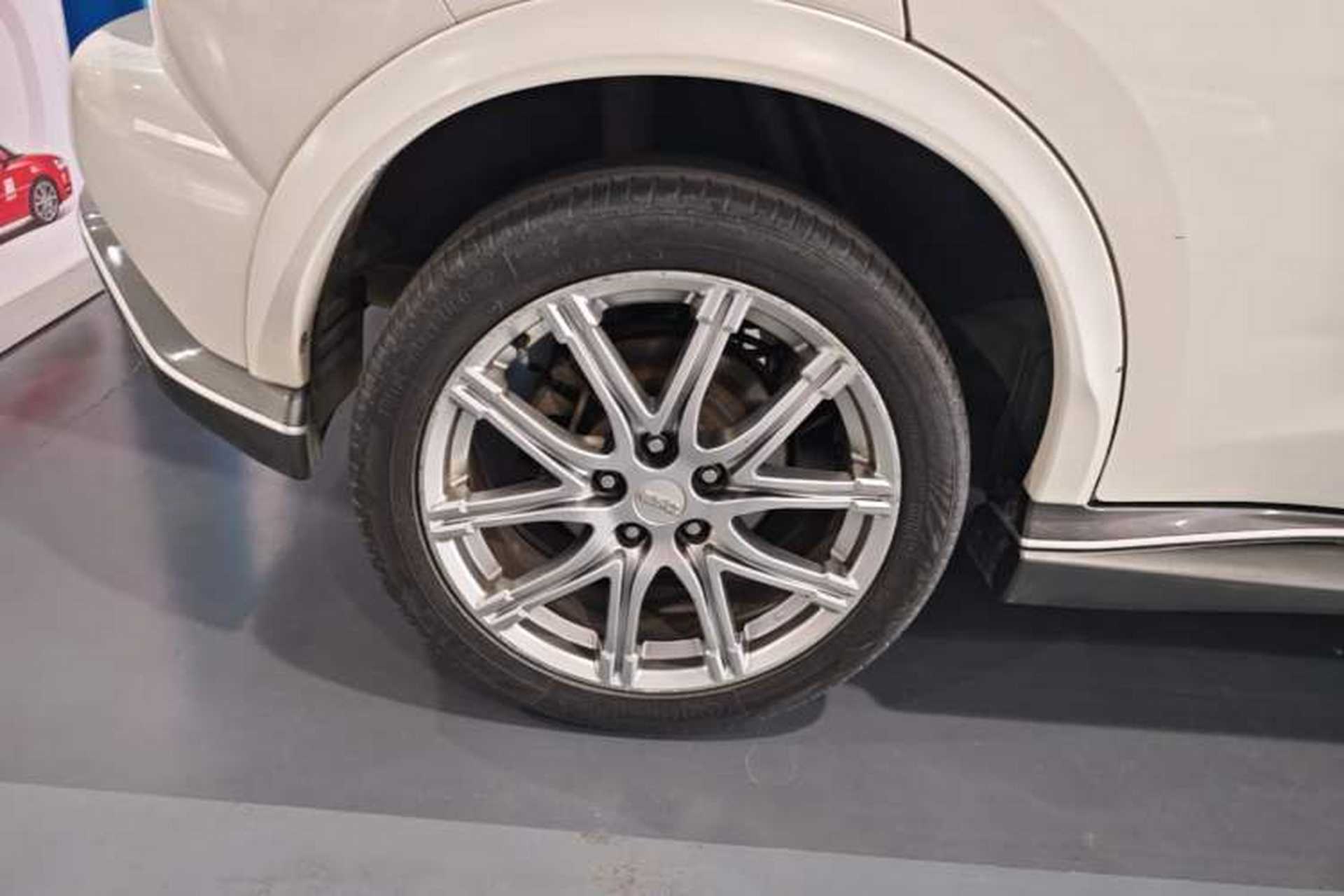 Used Infiniti ESQ 2014 1.6L Spontaneous Edition Right Rear Wheel Hub