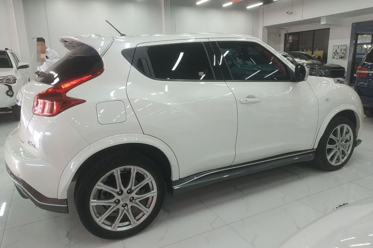 Used Infiniti ESQ 2014 1.6L Spontaneous Edition Right Side