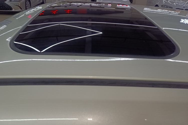 Used Infiniti ESQ 2014 1.6L Spontaneous Edition Roof