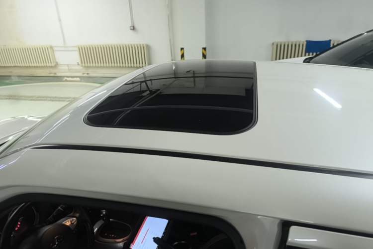 Used Infiniti ESQ 2014 1.6L Spontaneous Edition Roof