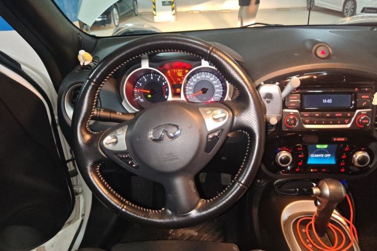 Used Infiniti ESQ 2014 1.6L Spontaneous Edition Steering Wheel