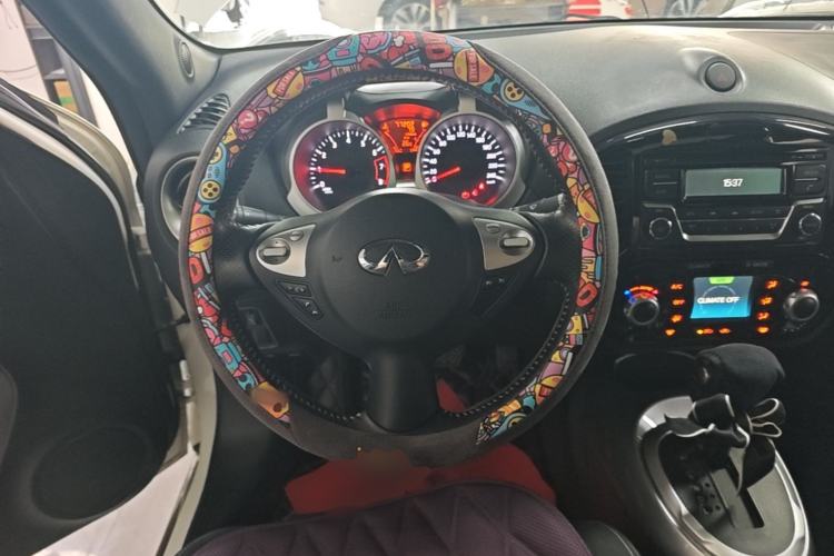 Used Infiniti ESQ 2014 1.6L Spontaneous Edition Steering Wheel