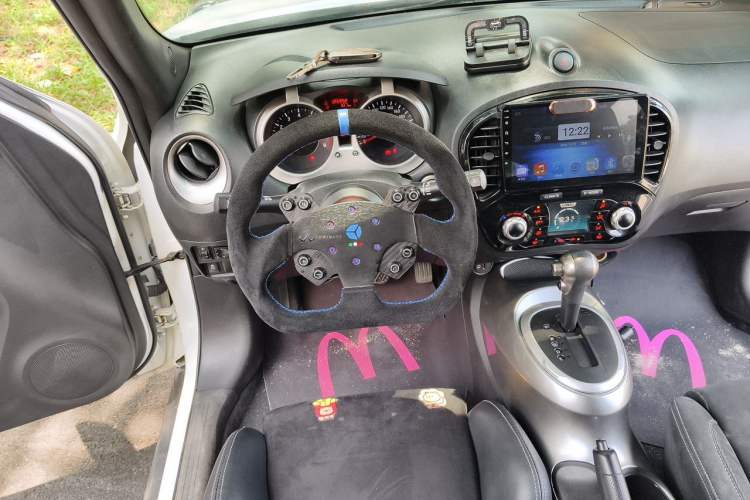 Used Infiniti ESQ 2014 1.6L Spontaneous Edition Steering Wheel
