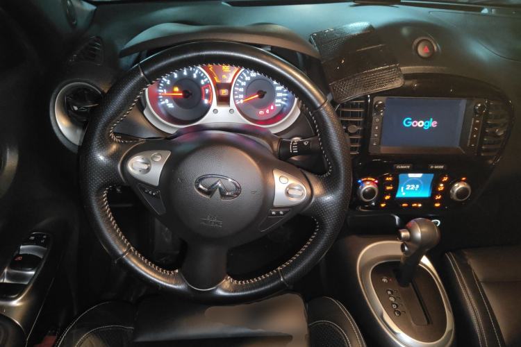 Used Infiniti ESQ 2014 1.6L Luxury Edition Steering Wheel