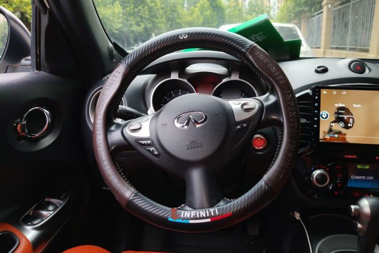 Used Infiniti ESQ 2014 1.6L Spontaneous Edition Steering Wheel