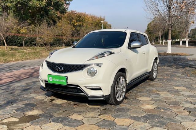 Used Infiniti ESQ 2014 1.6L Spontaneous Edition