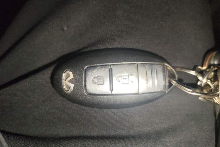 Used Infiniti ESQ 2014 1.6L Spontaneous Edition Vehicle Key
