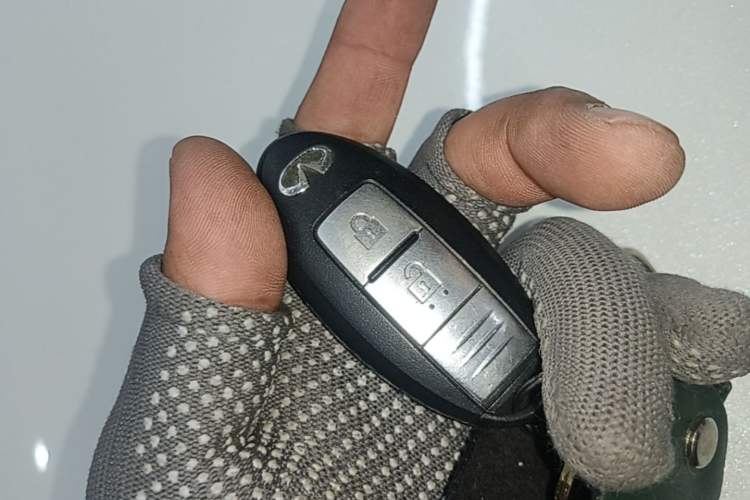Used Infiniti ESQ 2014 1.6L Spontaneous Edition Vehicle Key