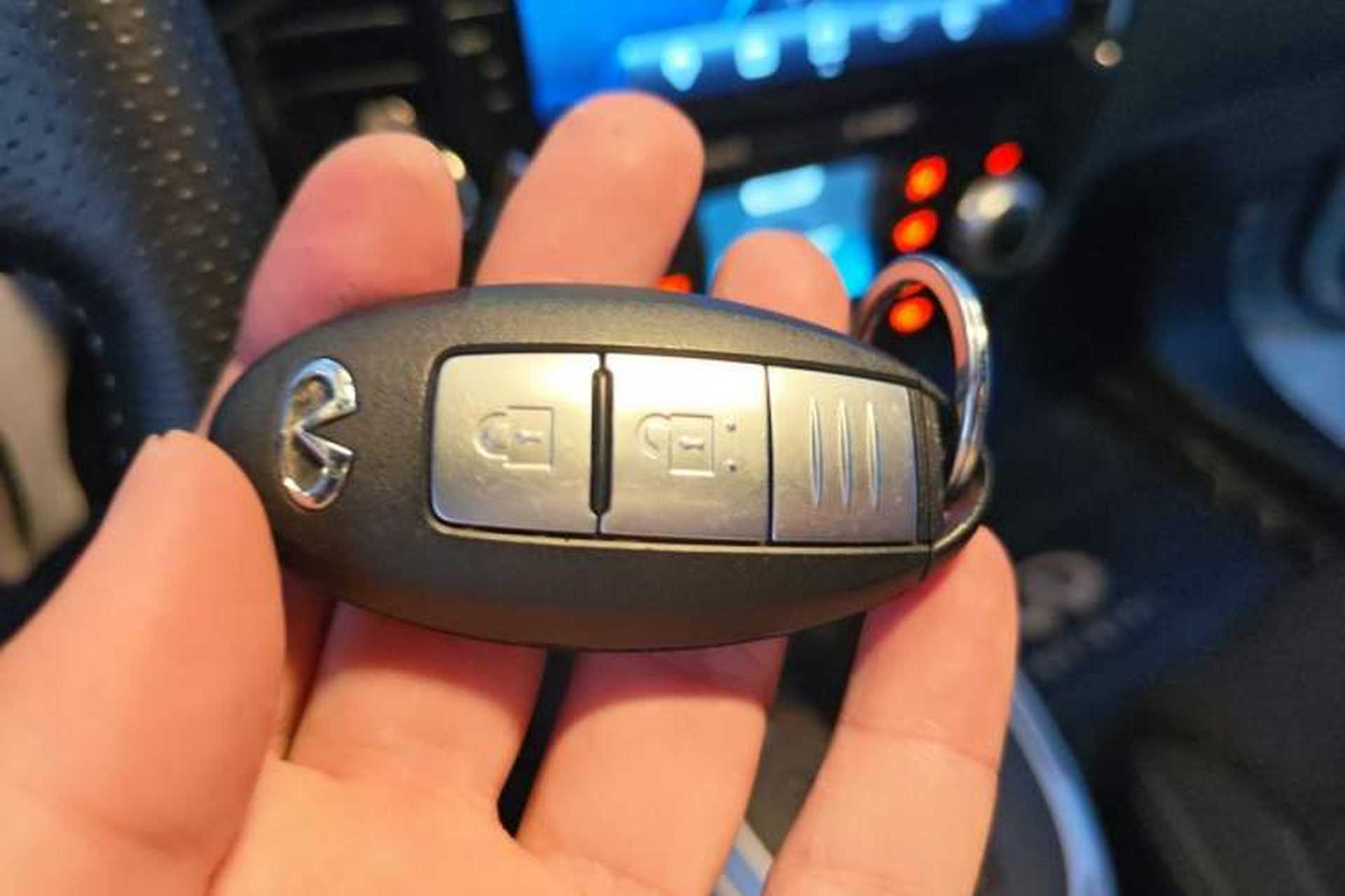 Used Infiniti ESQ 2014 1.6L Spontaneous Edition Vehicle Key