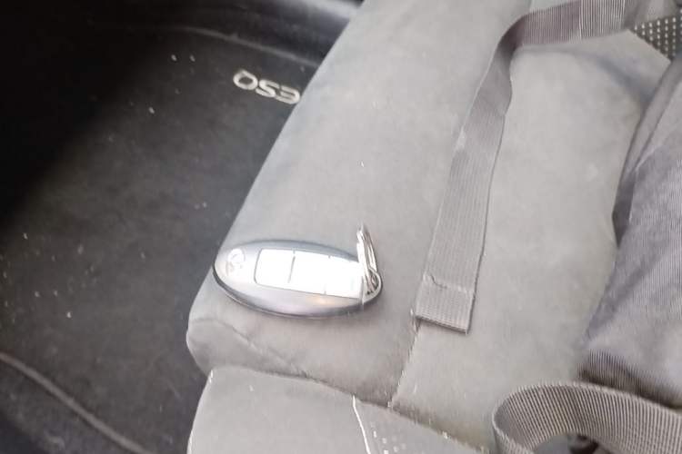 Used Infiniti ESQ 2014 1.6L Spontaneous Edition Vehicle Key