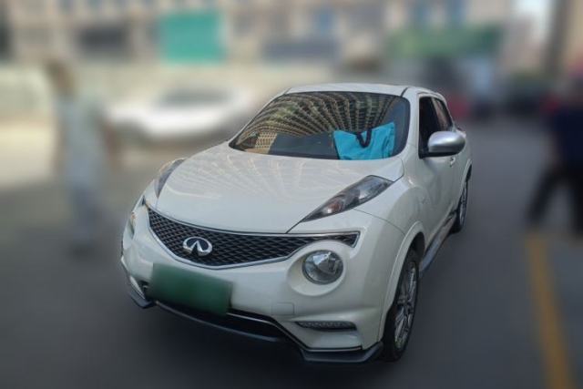 Used Infiniti ESQ 2014 1.6L Spontaneous Edition