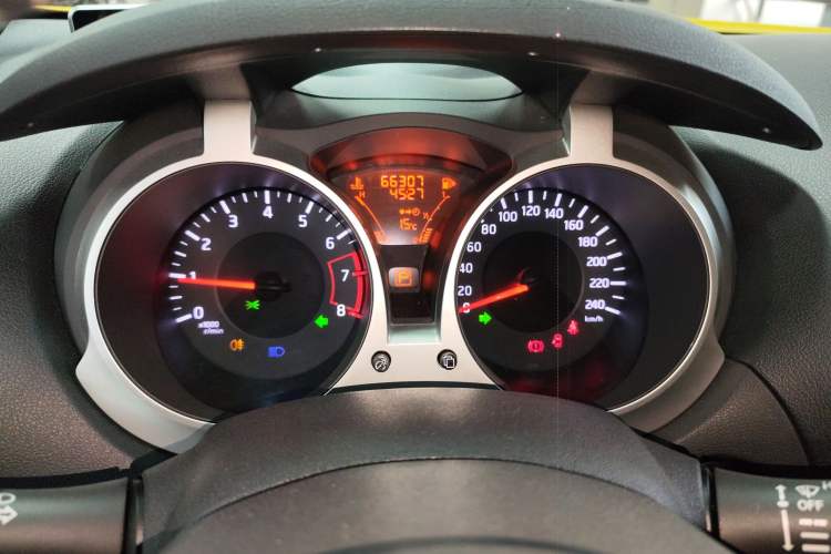 Used Infiniti ESQ 2014 1.6L Spontaneous Edition Instrument Cluster