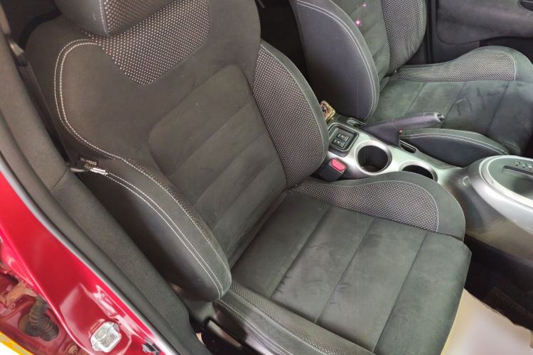 Used Infiniti ESQ 2014 1.6L Spontaneous Edition Right Front Seat