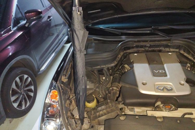 Used Infiniti EX 2010 EX25 Luxury Edition Engine Bay Right