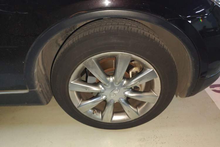 Used Infiniti EX 2010 EX25 Luxury Edition Right Front Wheel Hub